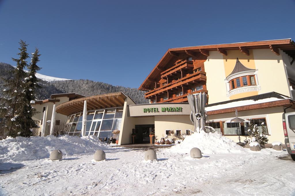 Familien Hotel Mozart Ried im Oberinntal Exterior photo